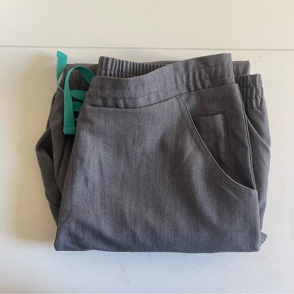 Figs Yola Skinny Scrub Pants